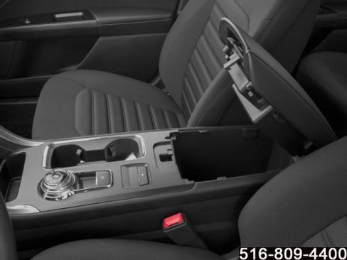 Used 2018 Ford Fusion SE w/ Fusion SE Technology Package image 16