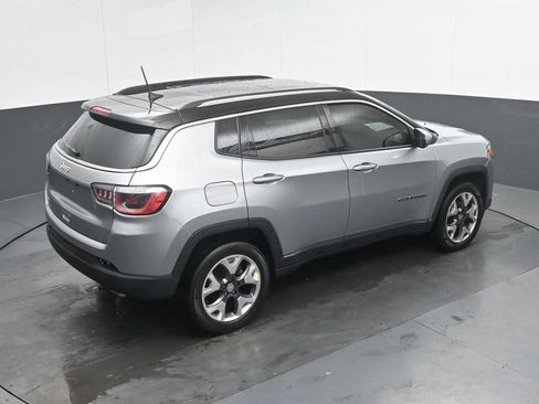 Used 2018 Jeep Compass Limited AWD/4WD image 30