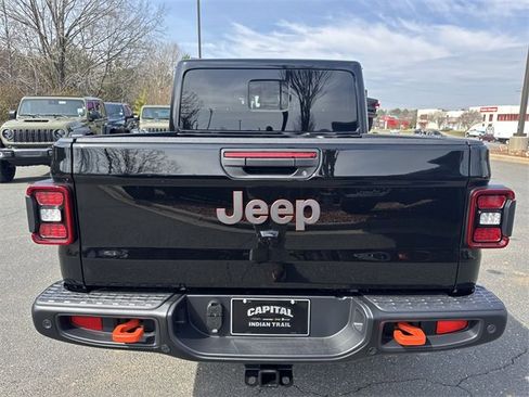New 2026 Jeep Gladiator Mojave image 12