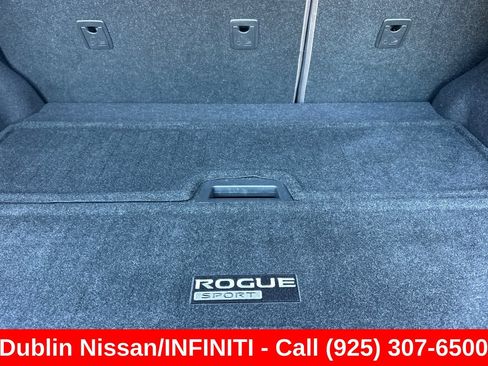 Used 2017 Nissan Rogue Sport SV AWD/4WD image 18