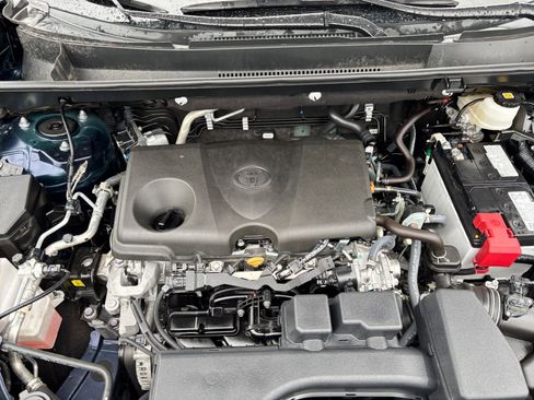 Used 2025 Toyota RAV4 XLE image 32