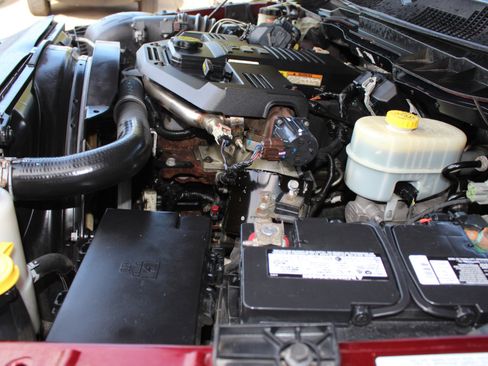 Used 2016 RAM 3500 Laramie image 35