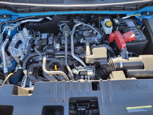 New 2026 Nissan Kicks SR image 11