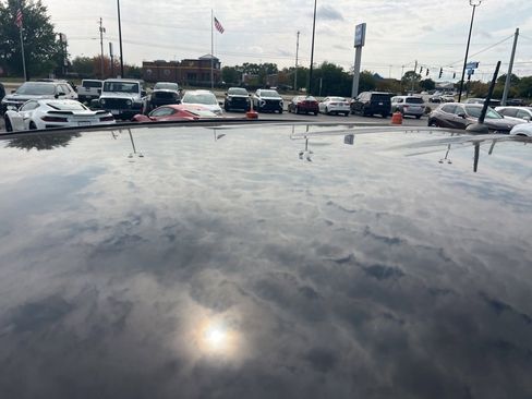 Used 2017 GMC Canyon 2WD Crew Cab w/ Convenience Package image 39