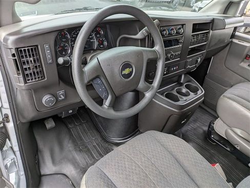 Used 2024 Chevrolet Express 2500 w/ Driver Convenience Package image 8