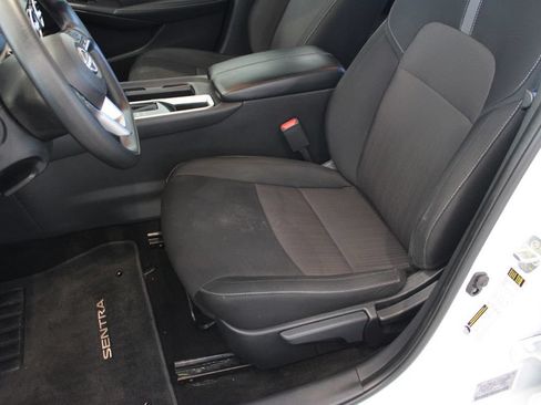 Used 2024 Nissan Sentra SV FWD image 10