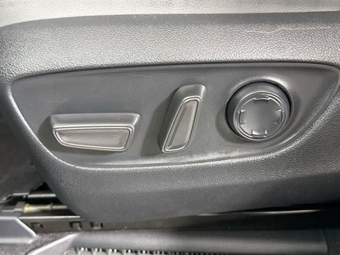 Certified 2024 Toyota Sienna XLE FWD image 29