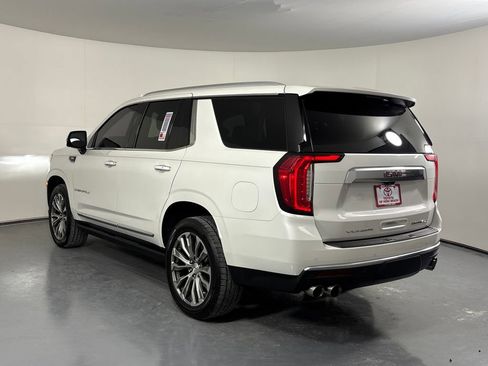 Used 2021 GMC Yukon Denali w/ Denali Premium Package AWD/4WD image 4