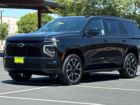 Used 2025 Chevrolet Tahoe RST w/ Comfort Package AWD/4WD image 16