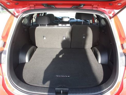Used 2022 Hyundai Santa Fe SEL FWD image 12