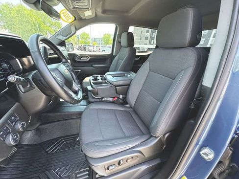 Used 2024 Chevrolet Silverado 1500 LT AWD/4WD image 19