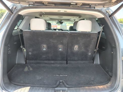 Used 2020 Hyundai Palisade SEL FWD image 11