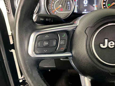 Used 2023 Jeep Wrangler Unlimited Sahara AWD/4WD image 22
