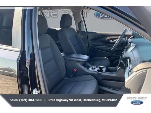 Used 2023 GMC Terrain SLE w/ Driver Convenience Package FWD image 7