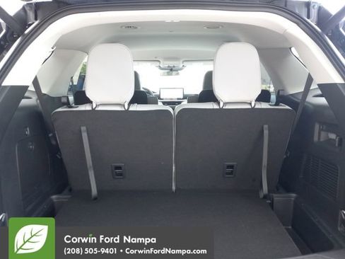 New 2025 Ford Explorer Active w/ Active Comfort Package image 30
