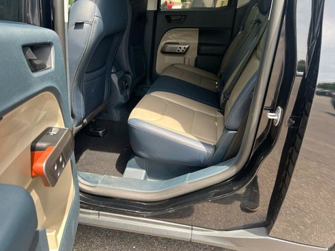 Used 2025 Ford Maverick Lariat AWD/4WD image 10