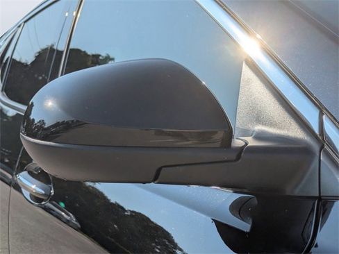 Used 2024 Buick Encore GX Avenir image 10