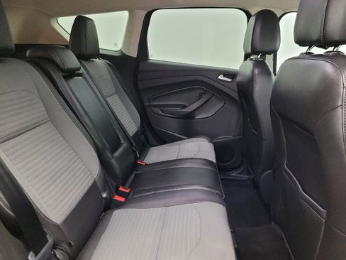 Used 2017 Ford Escape SE w/ SE Sport Appearance Package FWD image 19