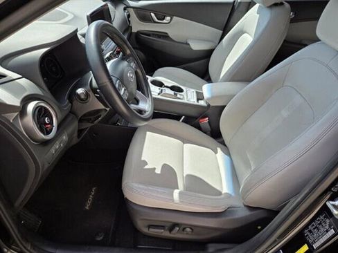 Used 2022 Hyundai Kona Limited image 6