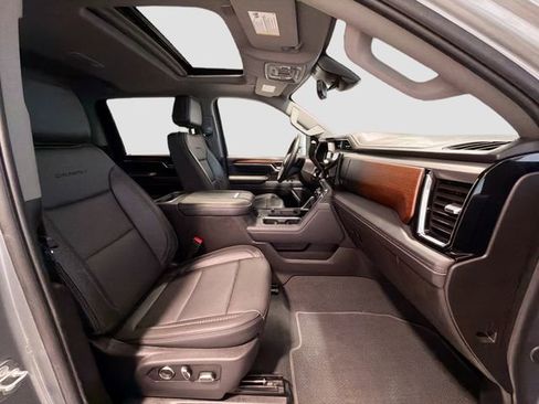 Certified 2024 GMC Sierra 2500 Denali w/ Denali Reserve Package image 25