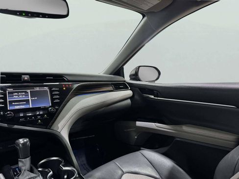 Used 2020 Toyota Camry XLE FWD image 49