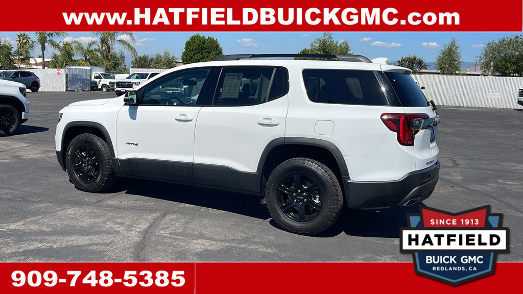 Used 2023 GMC Acadia AT4 w/ Technology Package AWD/4WD image 3