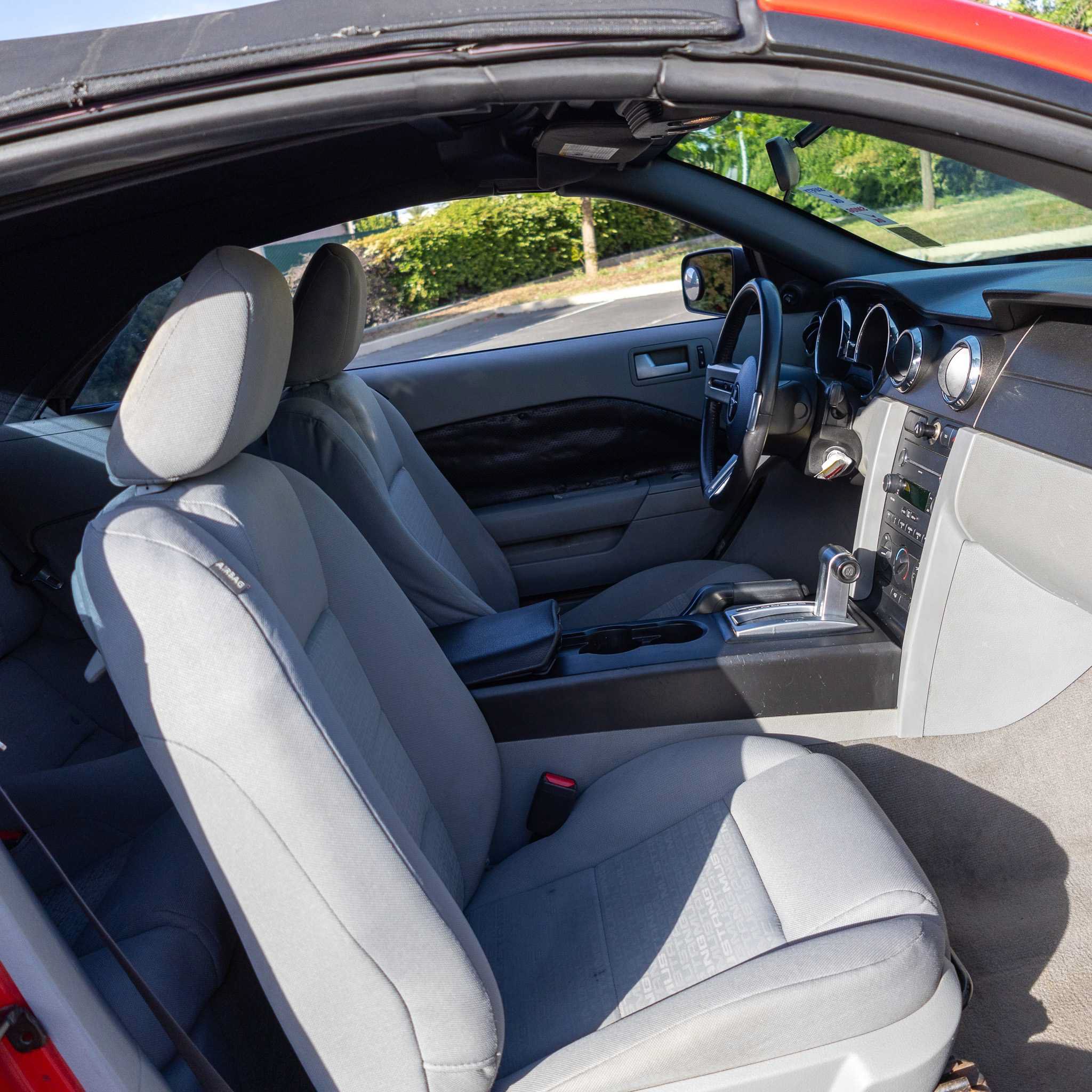 Used 2009 Ford Mustang Premium RWD image 18