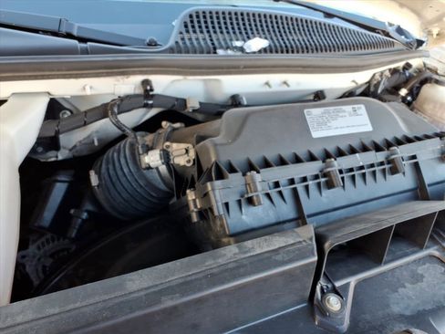 Used 2022 GMC Savana 3500 Extended image 28