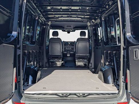 New 2025 Mercedes-Benz Sprinter 2500 image 15