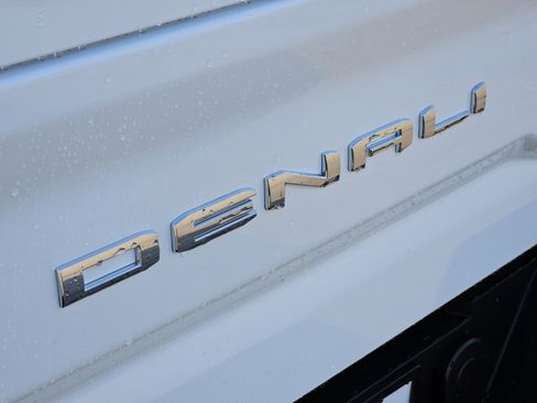 New 2026 GMC Sierra 3500 Denali Ultimate AWD/4WD image 8