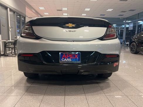 Used 2018 Chevrolet Volt Premier image 7