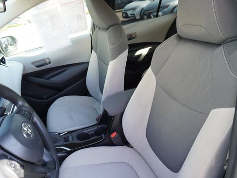 Used 2022 Toyota Corolla LE w/ Carpet Mat Package (TMS) FWD image 21