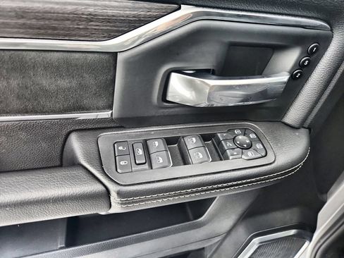 New 2026 RAM 2500 Laramie w/ Night Edition AWD/4WD image 21