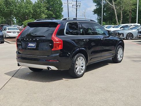 Used 2019 Volvo XC90 T5 Momentum w/ Protection Package Premier image 5