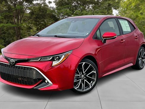 Used 2022 Toyota Corolla XSE image 3