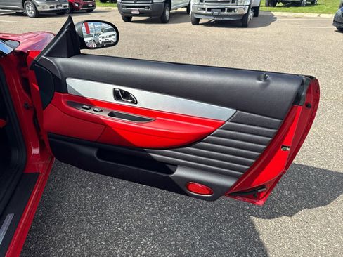 Used 2003 Ford Thunderbird Deluxe image 31