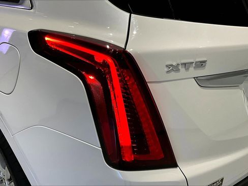 Used 2023 Cadillac XT5 Premium Luxury FWD image 23