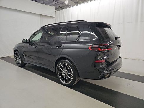 Used 2024 BMW X7 xDrive40i w/ M Sport Package image 4