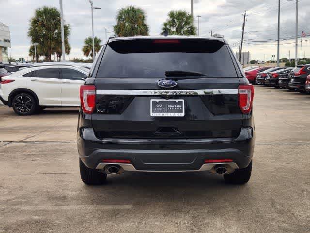 Used 2018 Ford Explorer XLT FWD image 5
