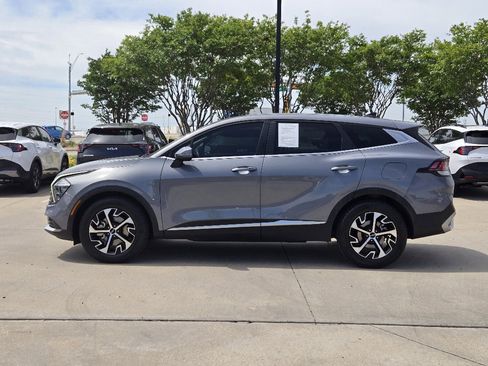 Used 2023 Kia Sportage EX image 12