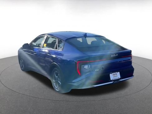 Used 2025 Kia K4 LXS image 11