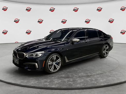 Used 2018 BMW M760i xDrive AWD/4WD image 1