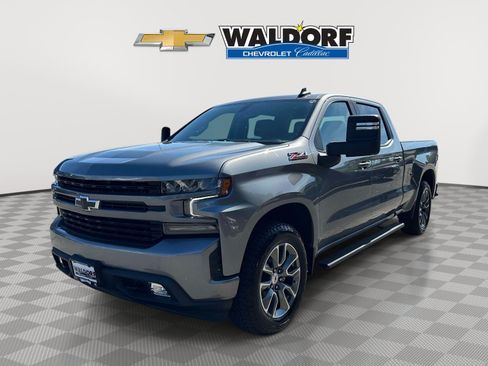 Used 2021 Chevrolet Silverado 1500 RST AWD/4WD image 3