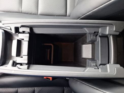 Certified 2024 Nissan Rogue SV w/ SV Premium Package FWD image 27