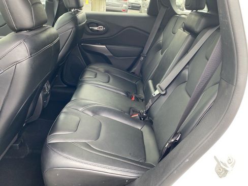 Used 2022 Jeep Cherokee Limited w/ Mopar Interior Package image 23