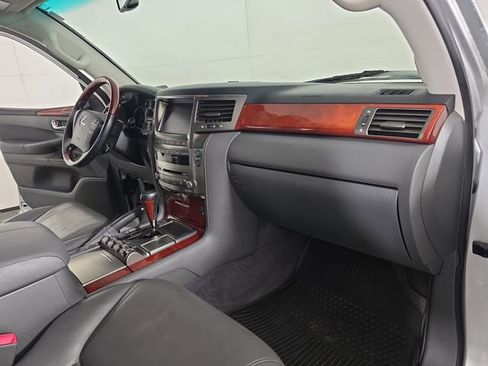 Used 2009 Lexus LX 570 4WD image 23