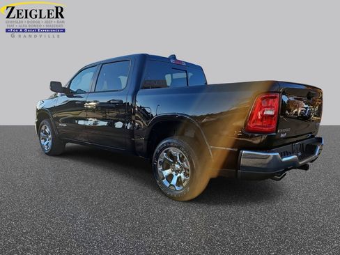 New 2026 RAM 1500 4x4 Crew Cab image 7