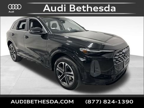 Certified 2025 Audi Q5 2.0T Premium Plus w/ Premium Plus image 1