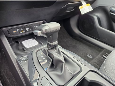 New 2025 Kia K4 EX image 15