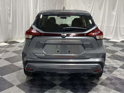 Used 2024 Nissan Kicks S FWD image 3